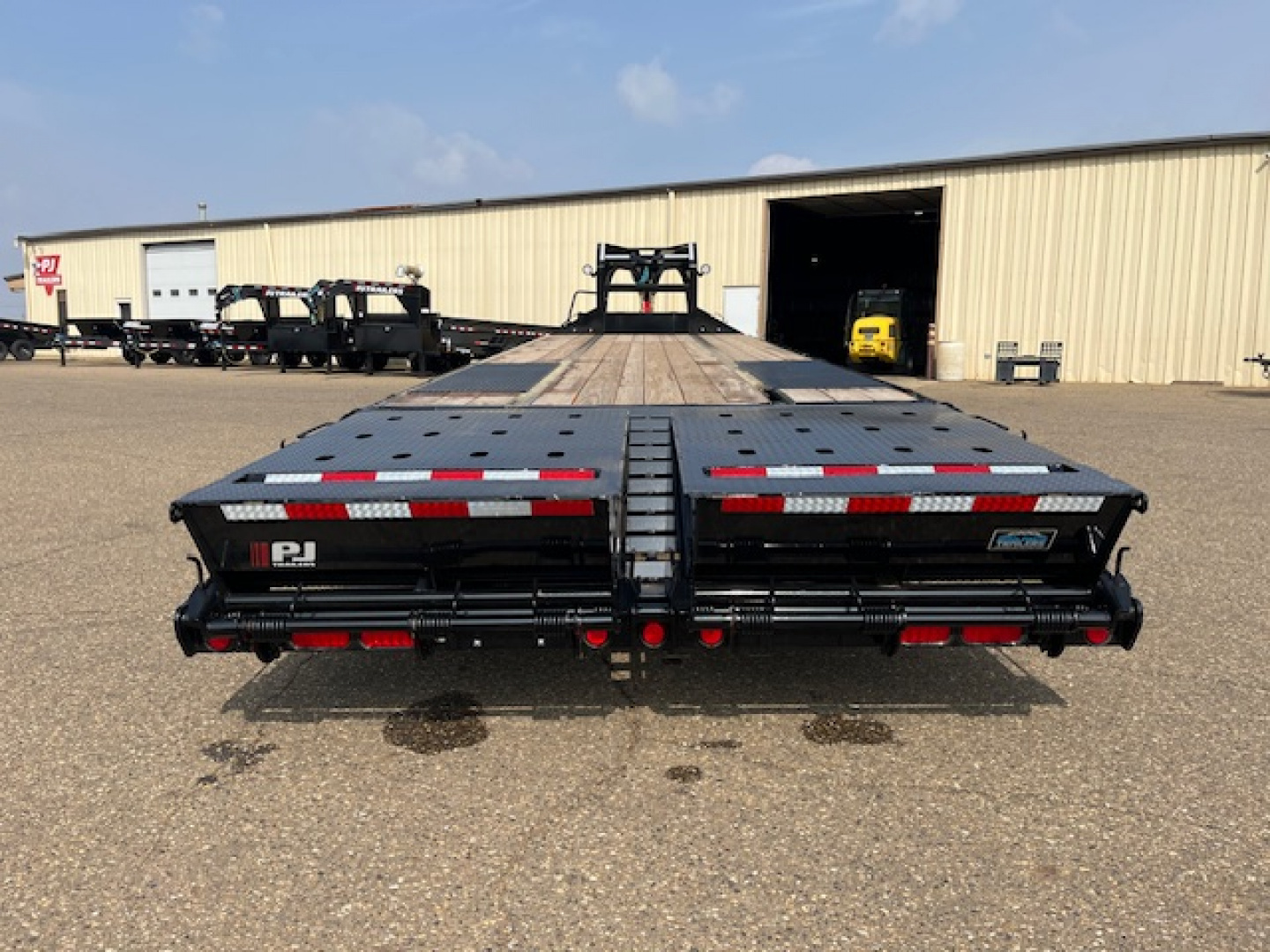 New 2026 PJ Trailers 102" x 32' LD Flatbed Trailer