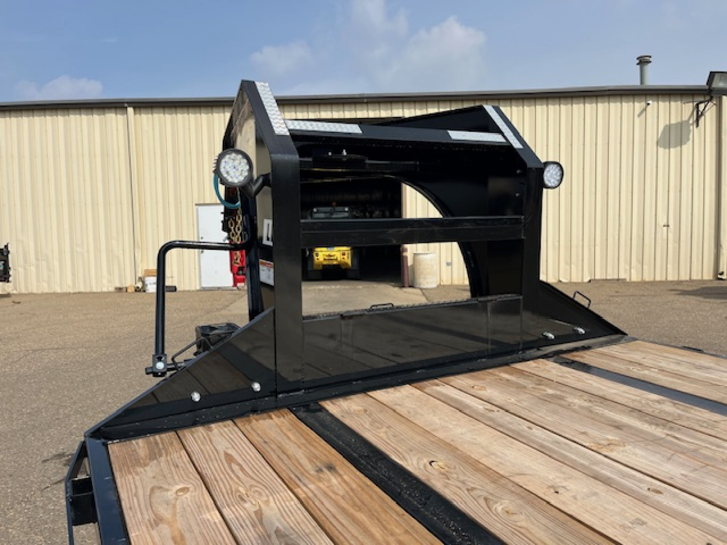 New 2026 PJ Trailers 102" x 32' LD Flatbed Trailer