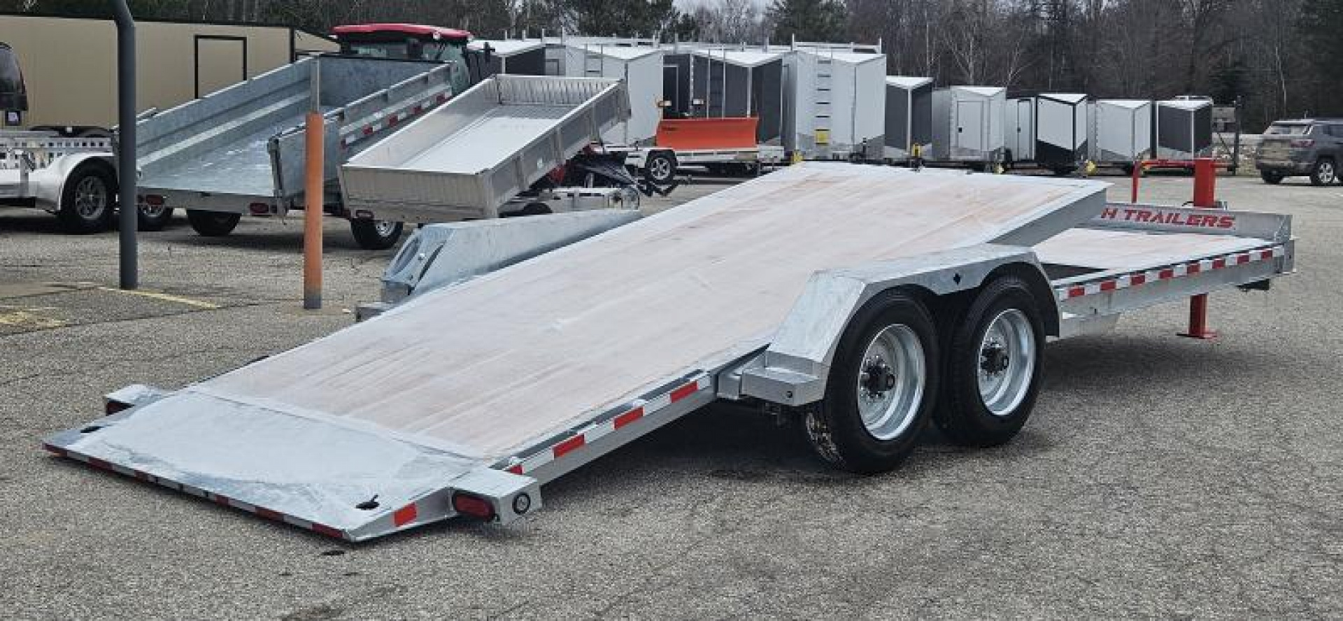 New 82 X 16+ 6 GALVANIZED GRAVITY TILT 8 K AXLES POWER JACK 2026 TRIUMPH