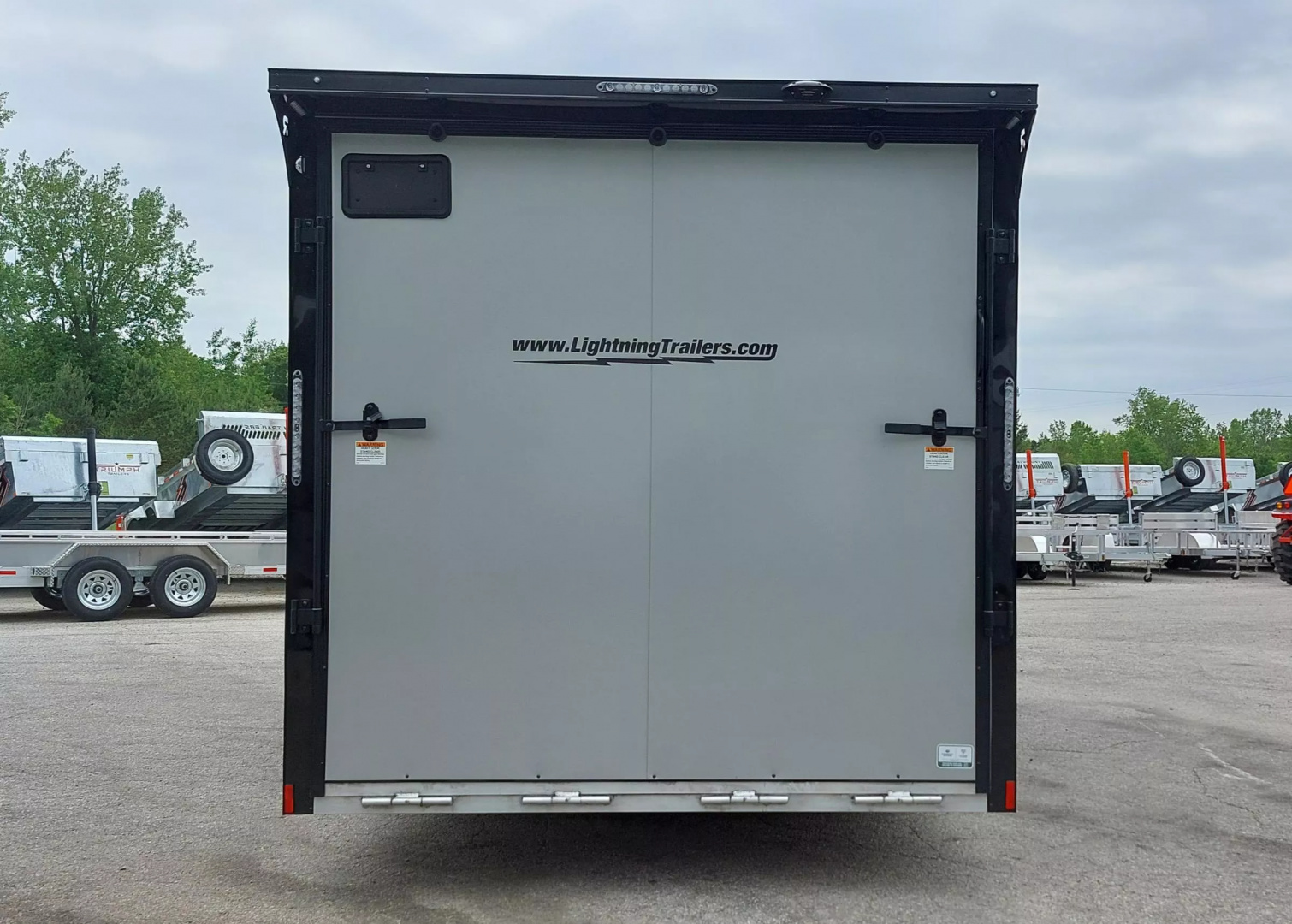 New 8 X 22 CAR HAULER ENCLOSED 5200# AXLES ALL ALUMINUM 2025 LIGHTNING