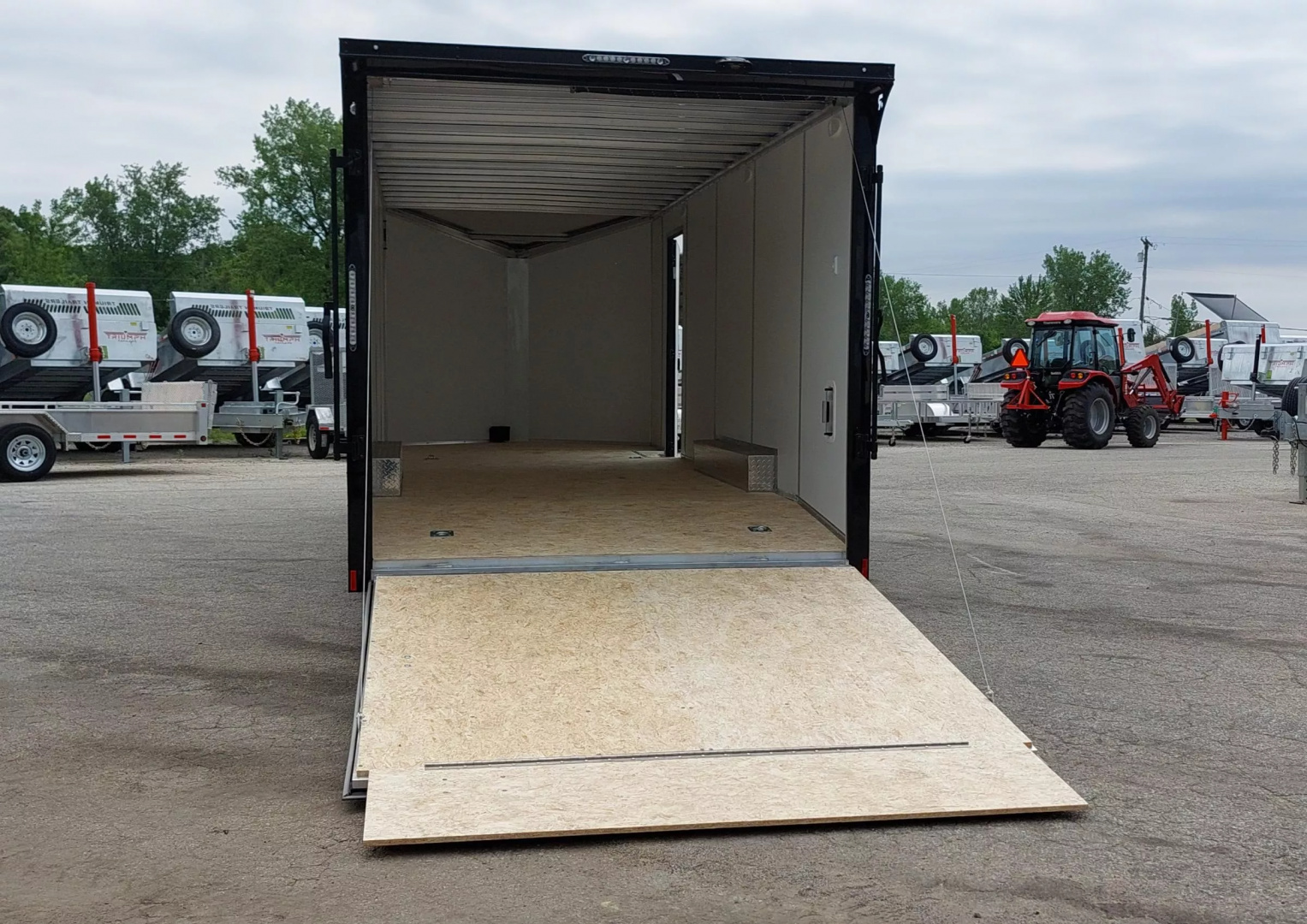 New 8 X 22 CAR HAULER ENCLOSED 5200# AXLES ALL ALUMINUM 2025 LIGHTNING