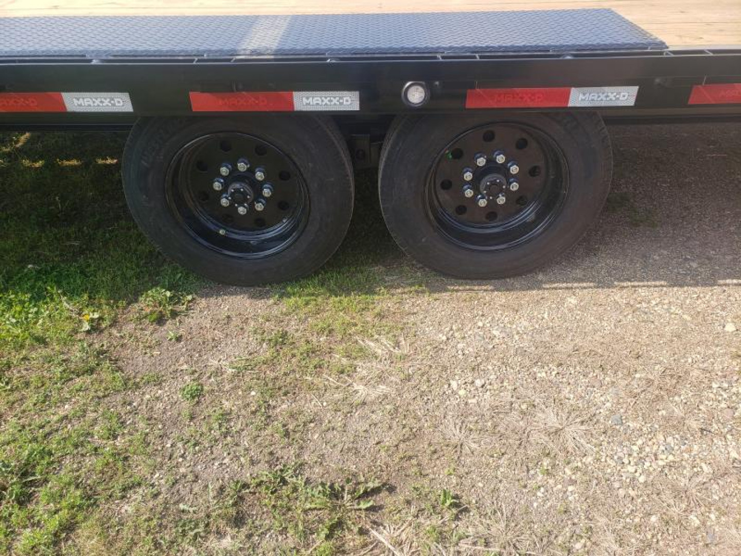New 2025 MAXX-D DOX10224 20'+4' DECKOVER Equipment Trailer