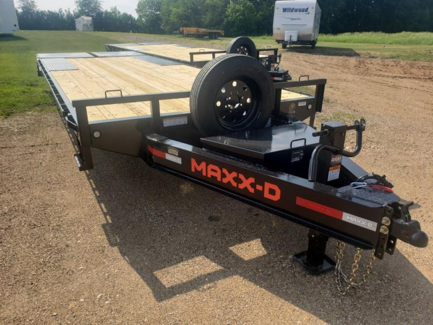 New 2025 MAXX-D DOX10224 20'+4' DECKOVER Equipment Trailer