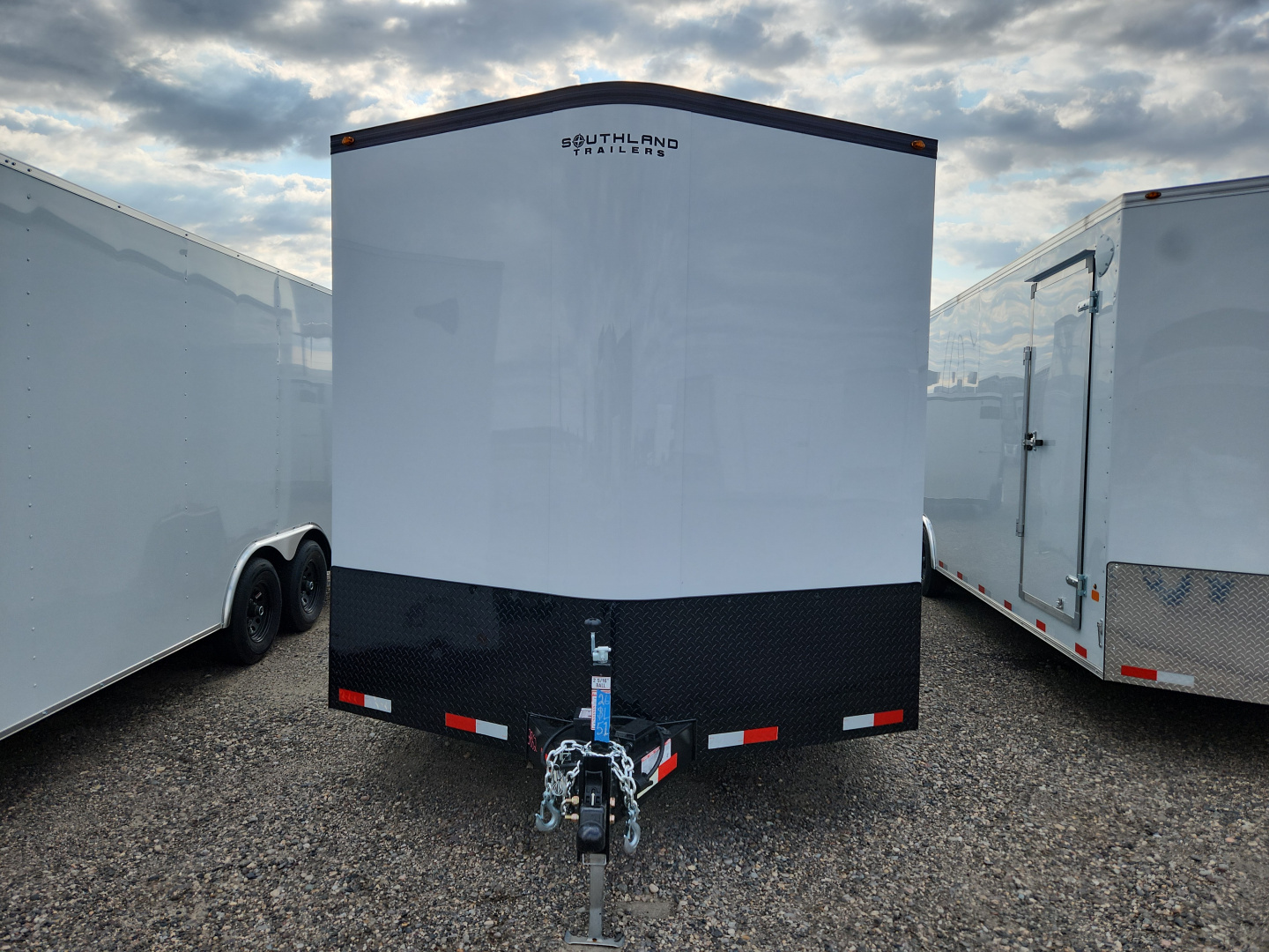 New 2026 Royal Cargo Trailers 8.5 X 20 +V Car Hauler