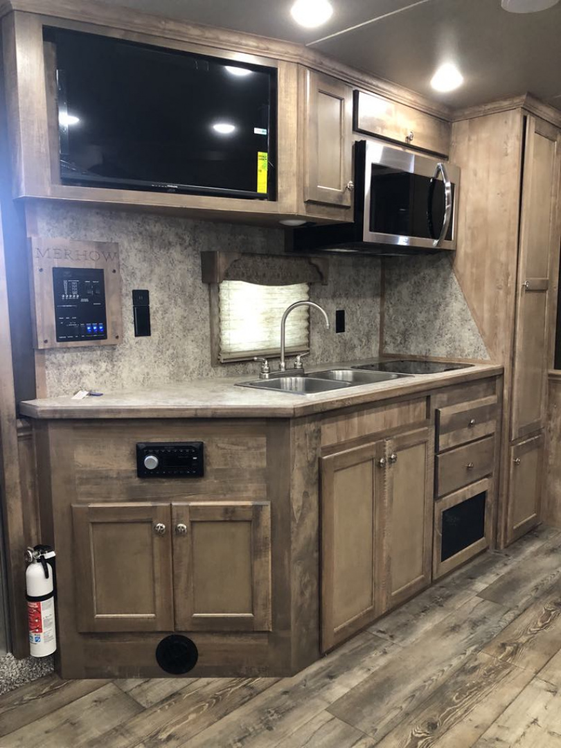 New 2025 Merhow 3H 16'SW Stampede LQ