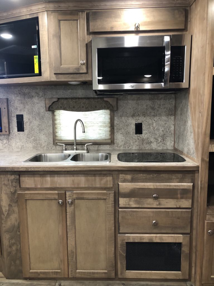 New 2025 Merhow 3H 16'SW Stampede LQ