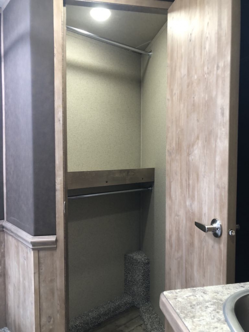 New 2025 Merhow 3H 16'SW Stampede LQ