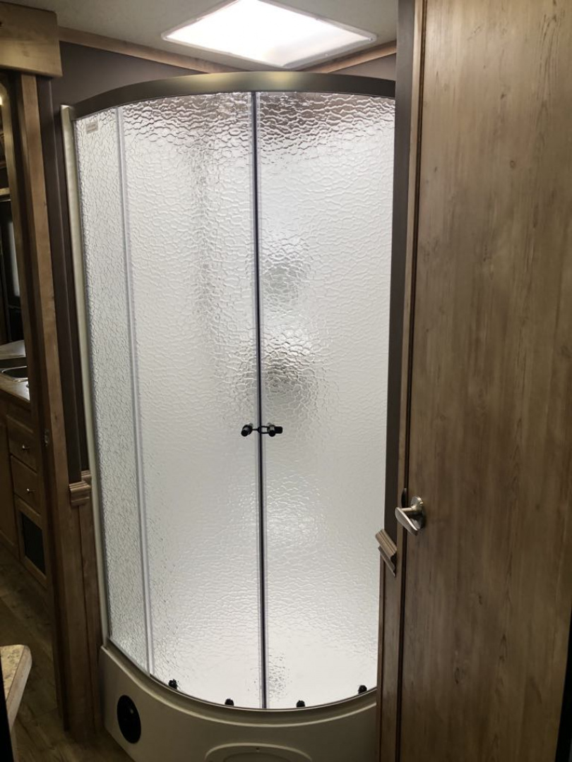 New 2025 Merhow 3H 16'SW Stampede LQ