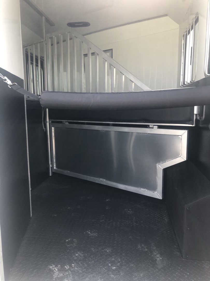 New 2026 Bison 2H 9'SW LQ