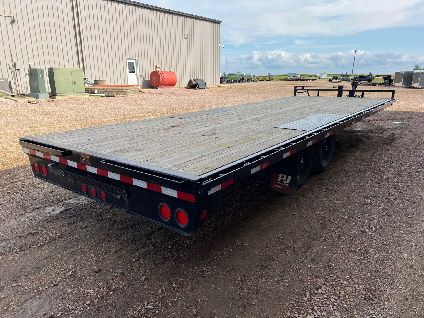 Used 2024 PJ Trailers 24' F8 Deckover Equipment Trailer