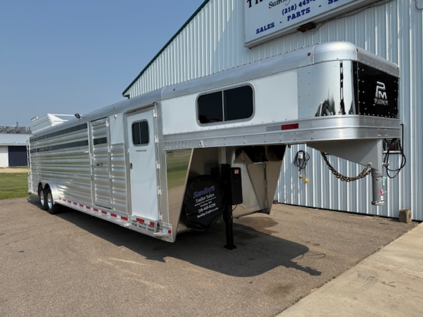 New 2025 Platinum 30' Stock/Combo