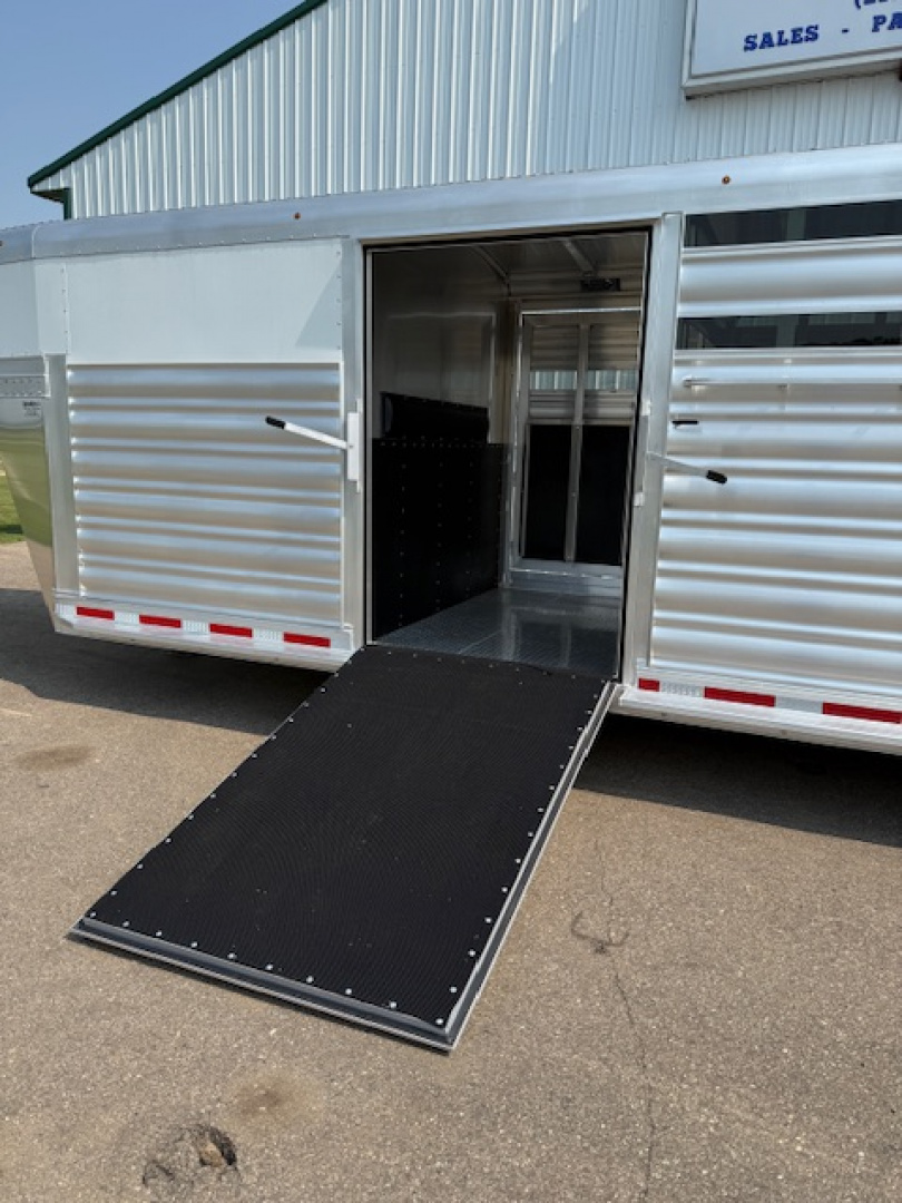 New 2025 Platinum 30' Stock/Combo