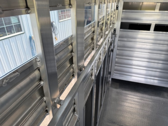 New 2025 Platinum 30' Stock/Combo