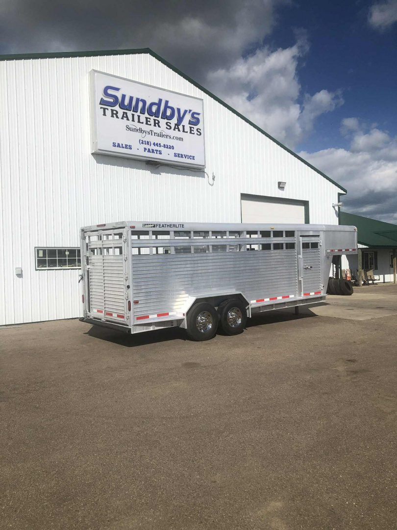 Used 2007 Featherlite Stock Trailer