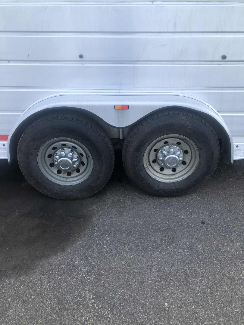 Used 2005 Kiefer 4H Weekender