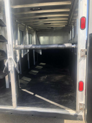 Used 2005 Kiefer 4H Weekender