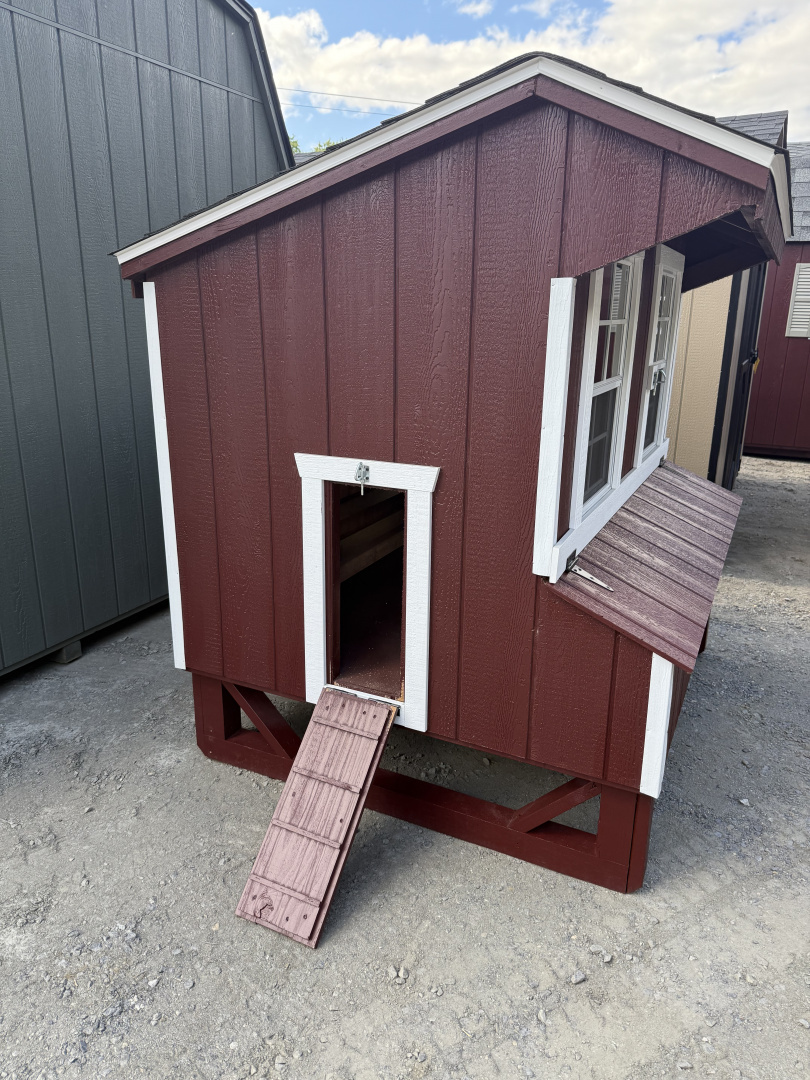 New 2025 Stoltzfus Woodworks CHICKEN COOP