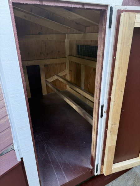 New 2025 Stoltzfus Woodworks CHICKEN COOP