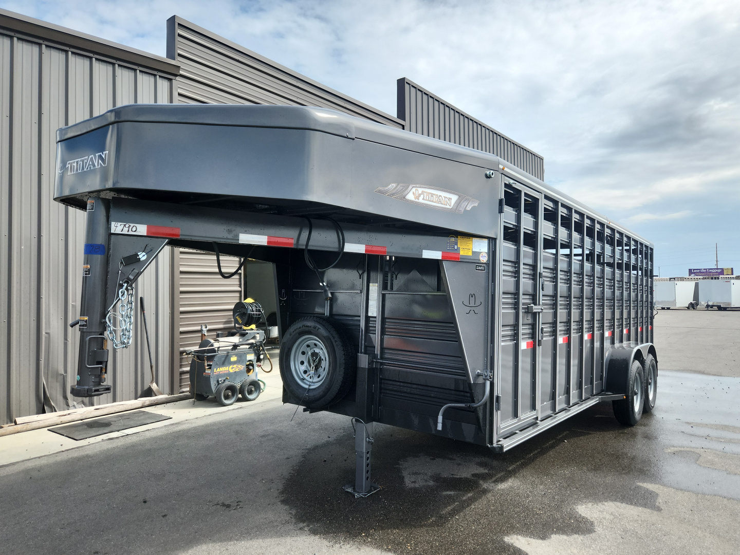 New 2025 Titan Trailer 20' GN STOCK
