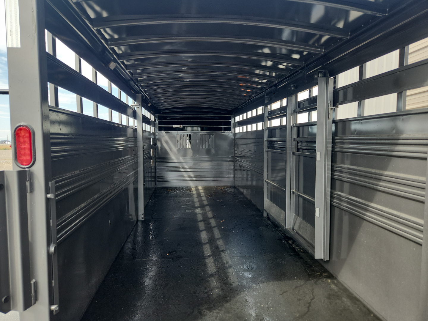 New 2025 Titan Trailer 20' GN STOCK