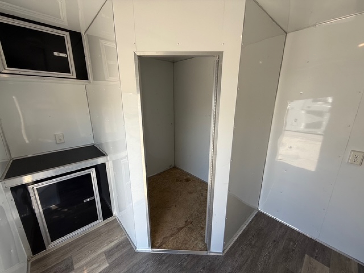 Used 2022 Team Spirit 8.5X52 RACE TRAILER