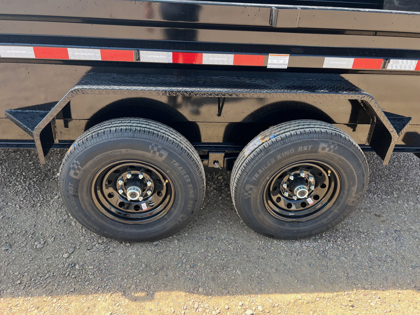 New 2026 PJ Trailers 16' DL Gooseneck Dump Trailer