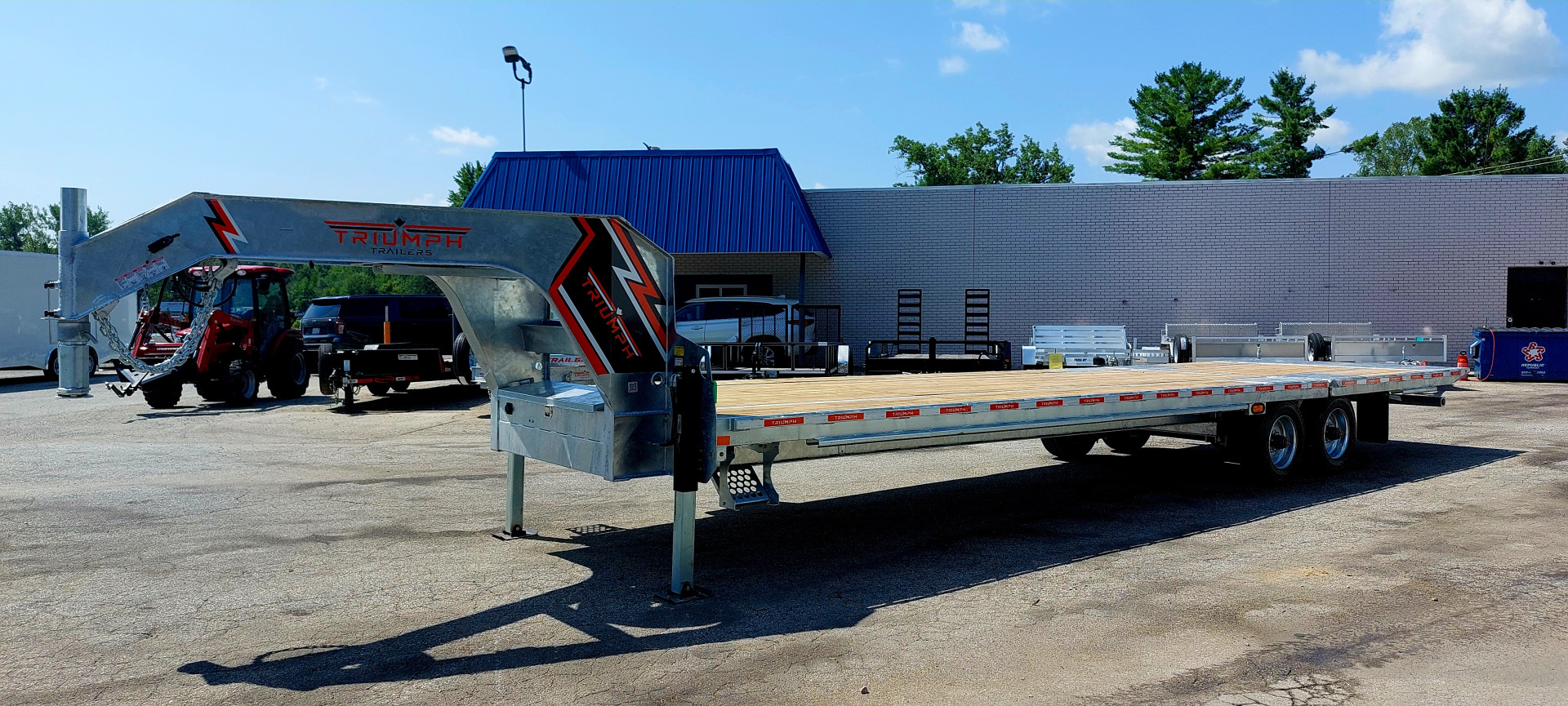 New 102 X 22 + 10 GALVANIZED EQUIPMENT TRLR PWR BEAVERTAIL 2026 TRIUMPH