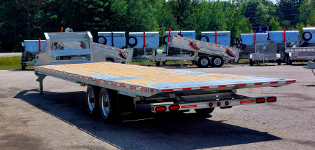 New 102 X 22 + 10 GALVANIZED EQUIPMENT TRLR PWR BEAVERTAIL 2026 TRIUMPH