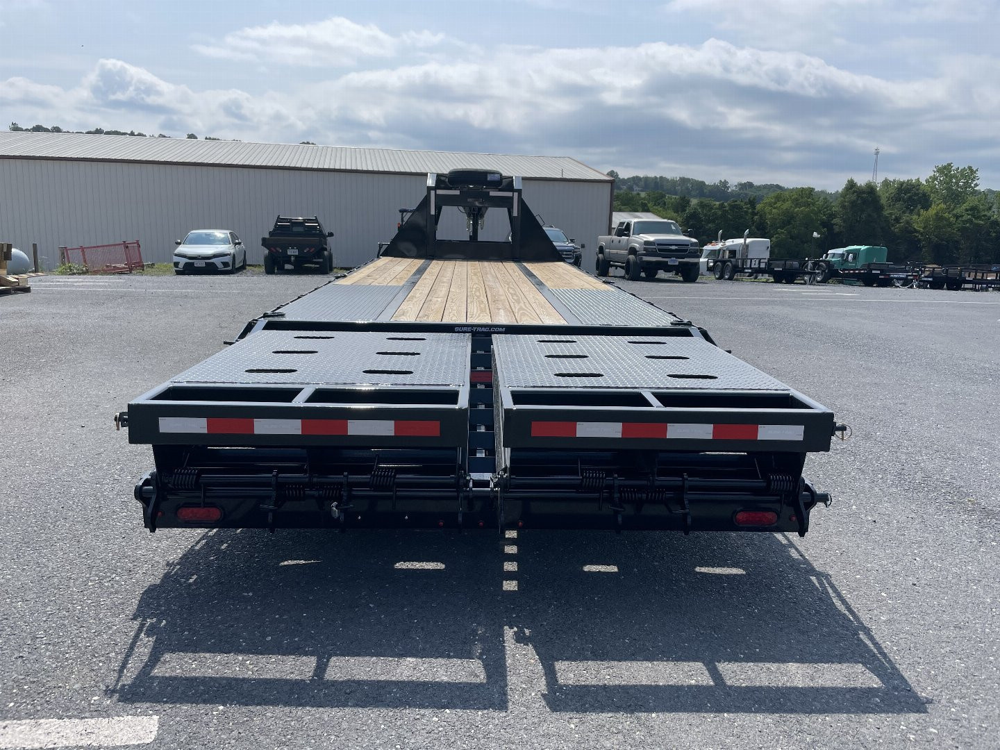 New 2026 Sure-Trac 20+5 22.5K Deckover Gooseneck Equipment Trailer
