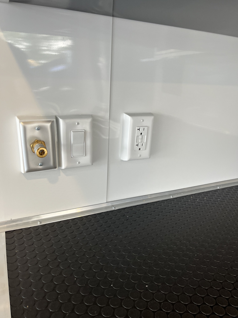 New 2025 Haulmark 24' EDGE ALUMINUM Stacker Race Trailer, Blackout Package, Premium Escape Door