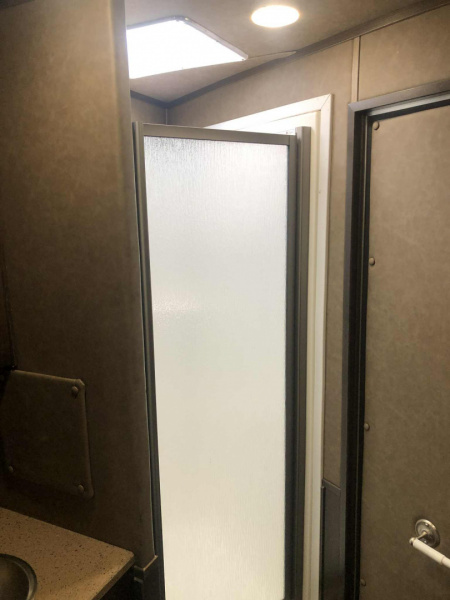 Used 2016 Merhow Trailer Living Quarter