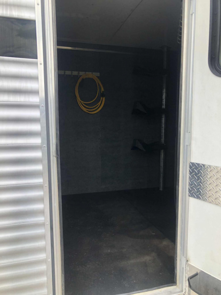 Used 2016 Merhow Trailer Living Quarter