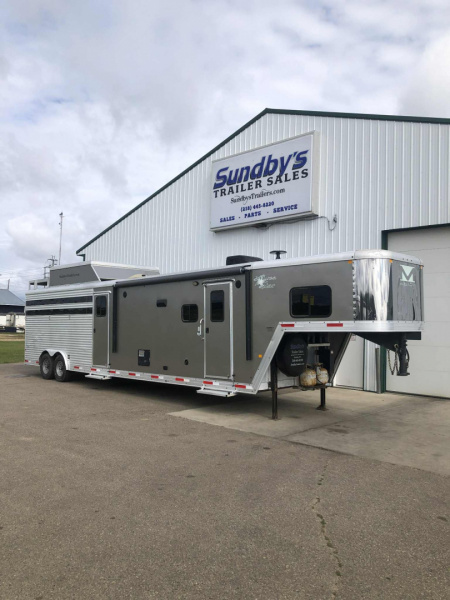 Used 2016 Merhow Trailer Living Quarter