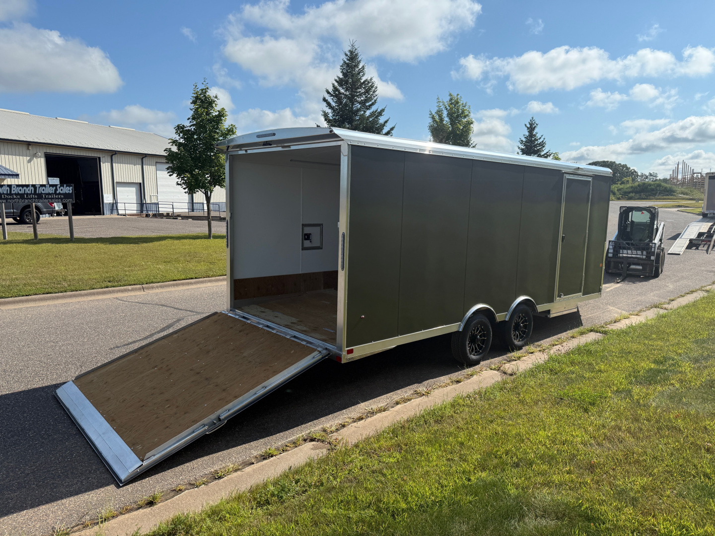 New 2026 NEO Trailers Neo NMS2085 Snowmobile Trailer