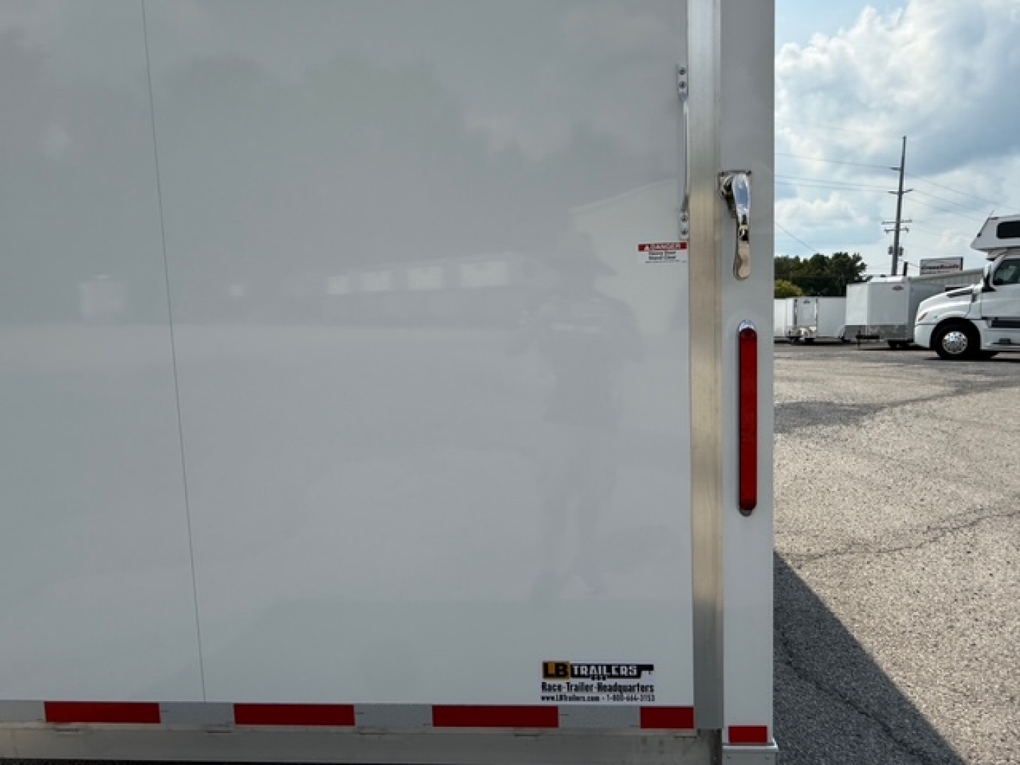 New 2026 inTech 8.5X32 Race Trailer