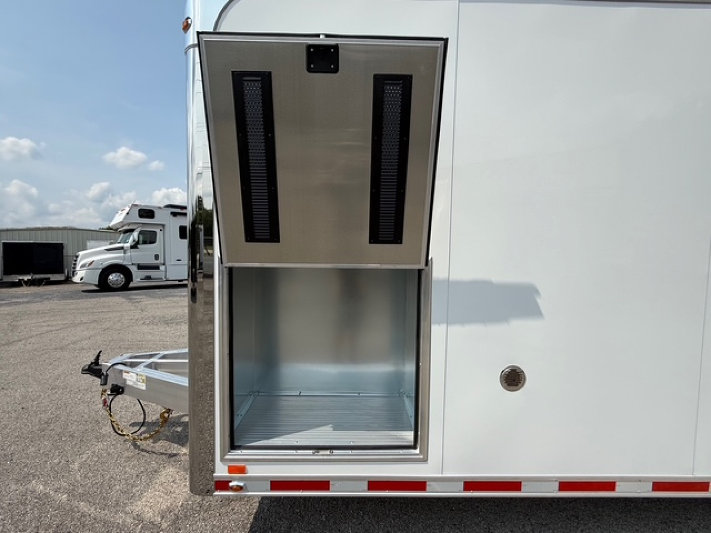 New 2026 inTech 8.5X32 Race Trailer