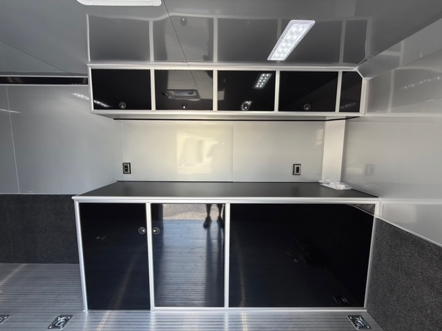 New 2026 inTech 8.5X32 Race Trailer