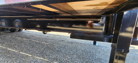 New 2025 Walton Trailer 26' GN DUALLY Flatbed Trailer