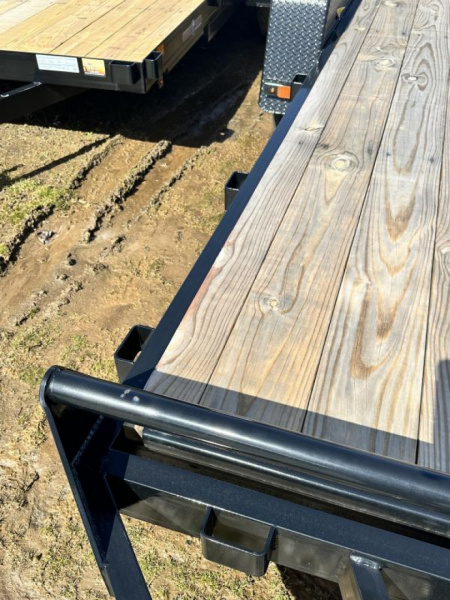 New 2025 Currahee E716.7K Equipment Trailer