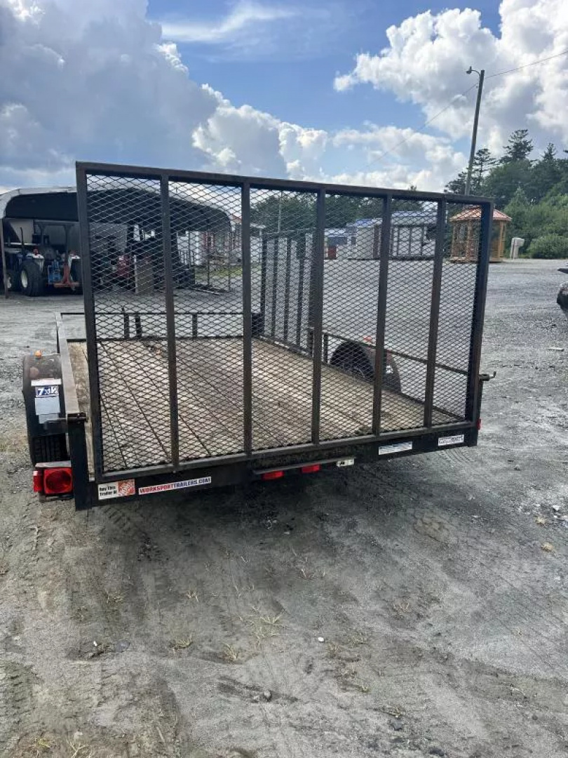 Used 2010  USED 7X12 Utility Trailer