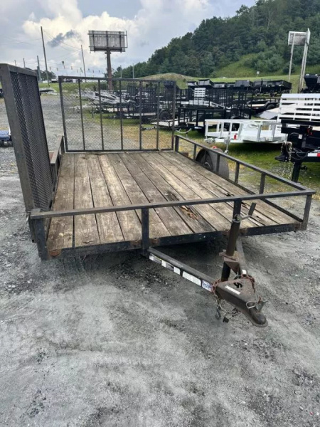 Used 2010  USED 7X12 Utility Trailer