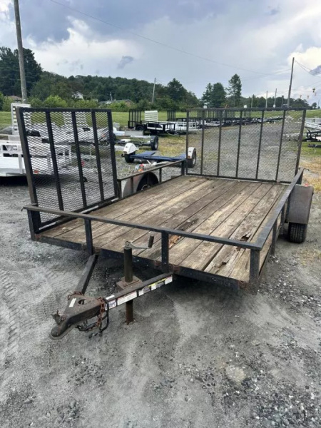 Used 2010  USED 7X12 Utility Trailer