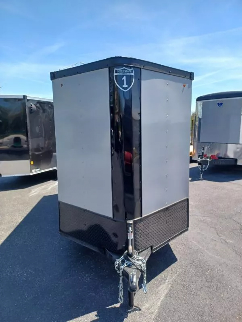 New 5X10 ENCLOSED CARGO TRAILER WITH BLACKOUT PACKAGE