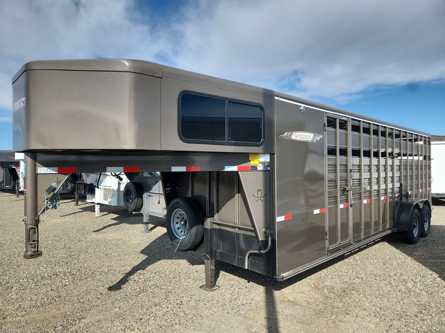 New 2025 Titan Trailer SS 24' COMBO