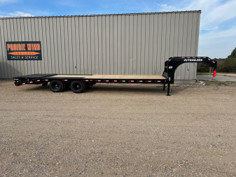 New 2026 PJ Trailers 28 Gooseneck LD Tandem Dual Flatbed Trailer