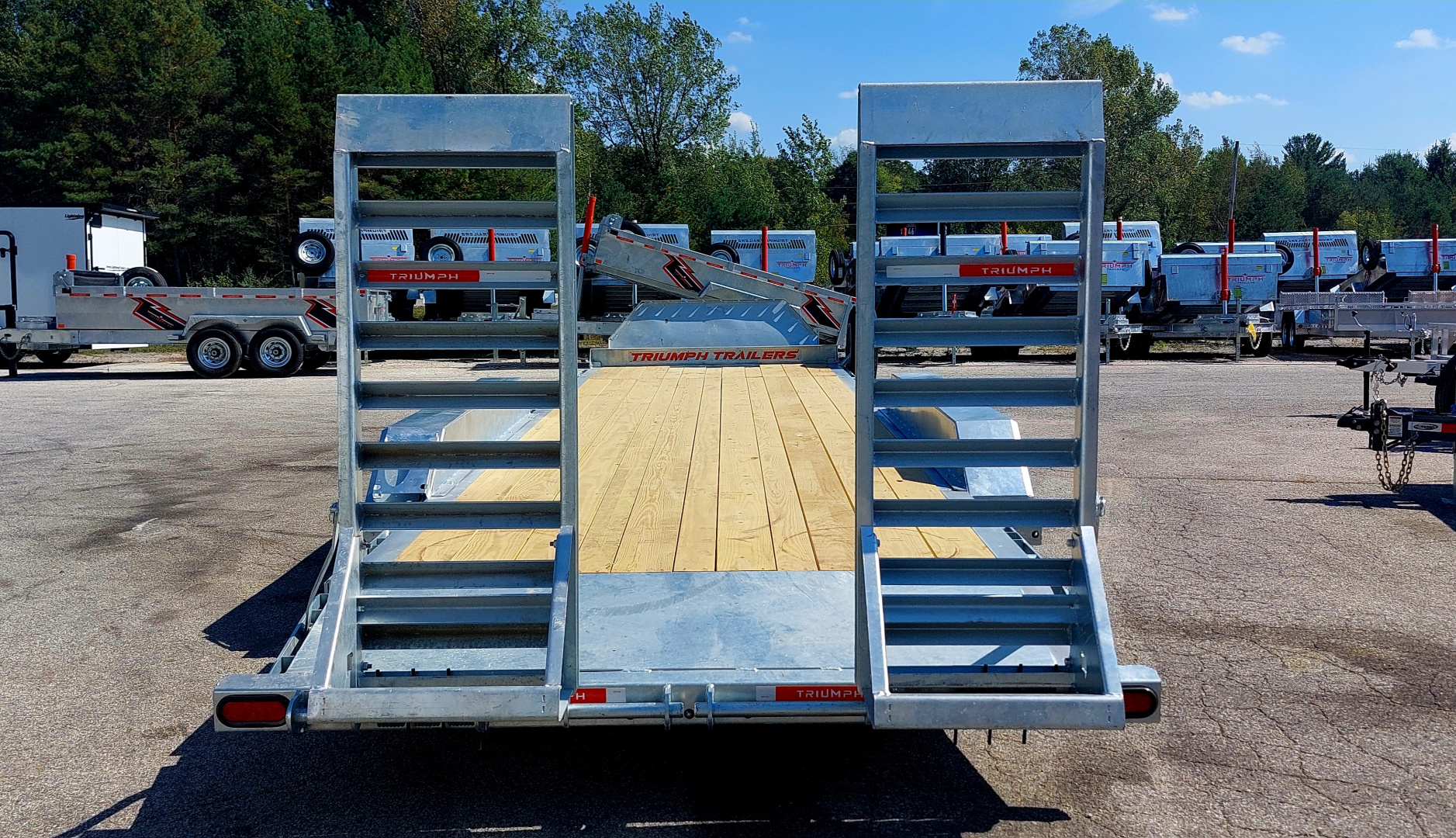 New 82 X 24 + 2 GALVANIZED EQUIPMENT TRAILER 8 K AXLES 2026 TRIUMPH