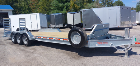 New 82 X 24 + 2 GALVANIZED EQUIPMENT TRAILER 8 K AXLES 2026 TRIUMPH