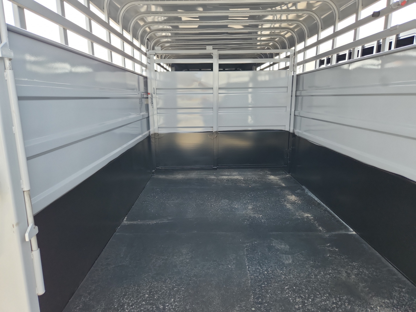New 2026 Circle D 20' STOCK