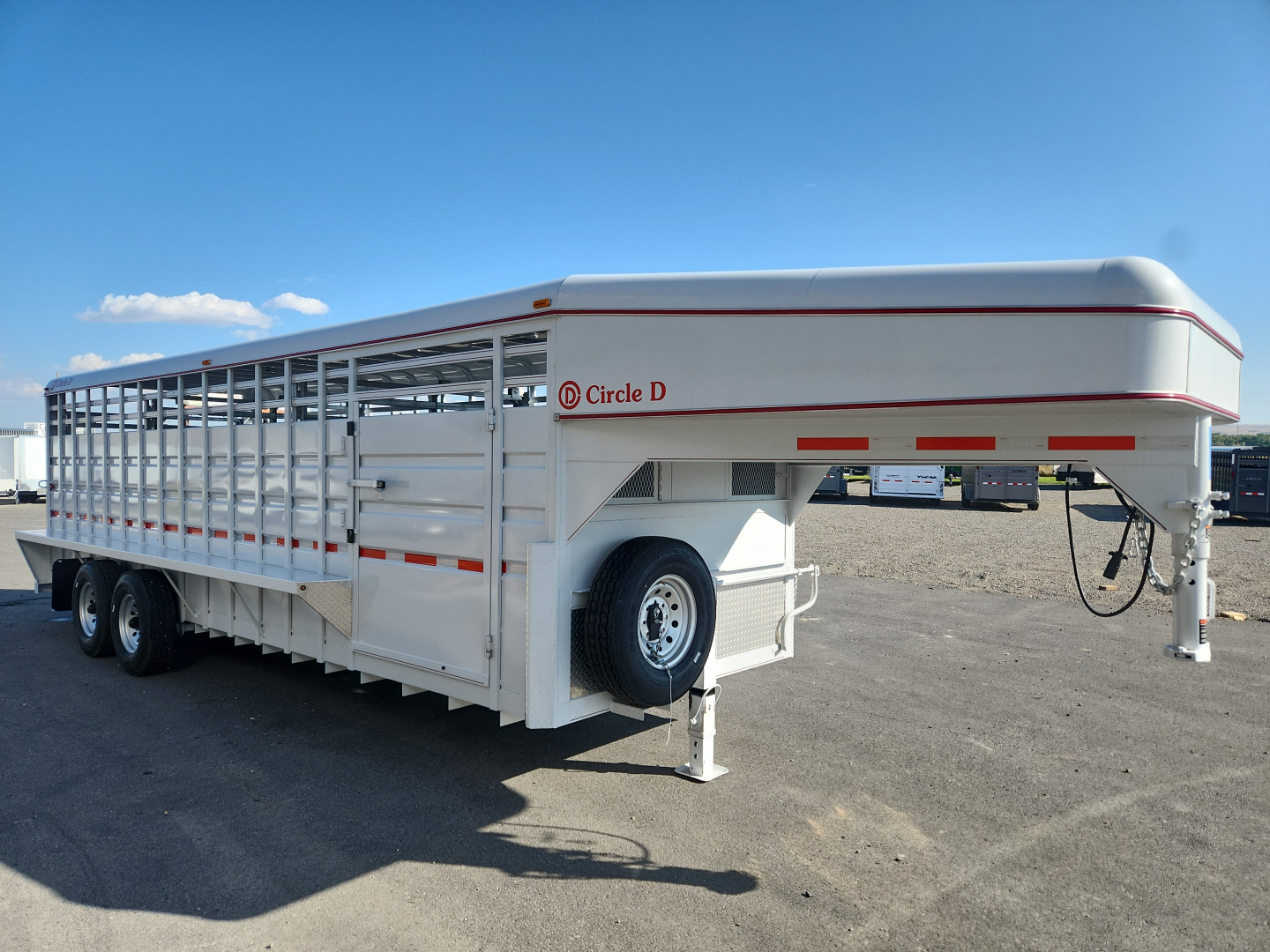 New 2026 Circle D 24' STOCK