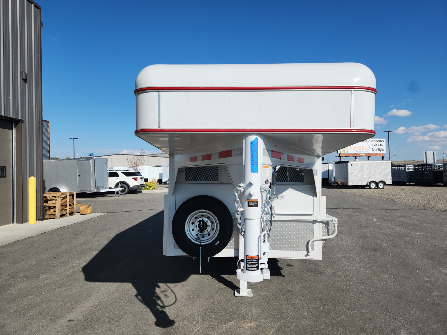 New 2026 Circle D 24' STOCK